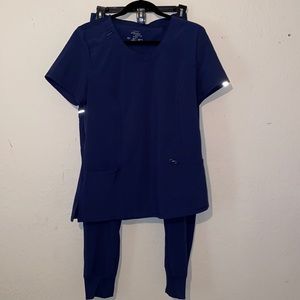 Cherokee infinity scrub set jogger